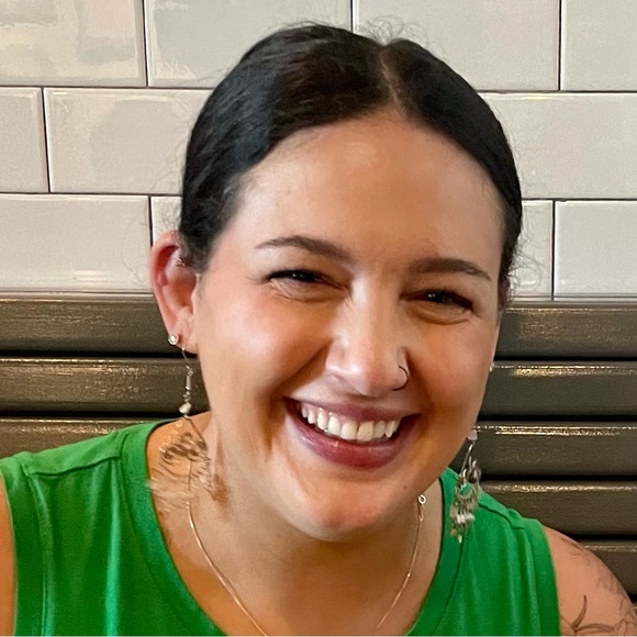 Meet your Posher, Libby - Picture 1 of 1